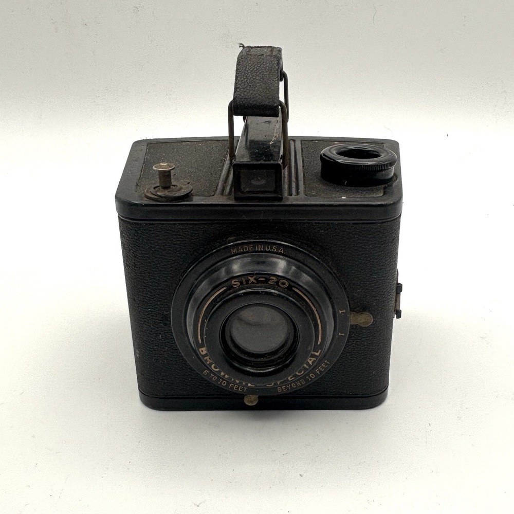 Black Kodak Brownie Flash Six-20 Box Camera 1940s Mechanically Working Vintage